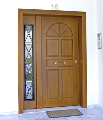 portes-asfaleias-eisodou